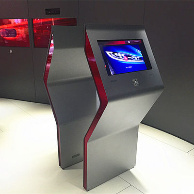 الصين شاشة LCD تعمل باللمس جذابة الروبوت شاشة كشك / شاشة تعمل باللمس كشك الكمبيوتر المزود
