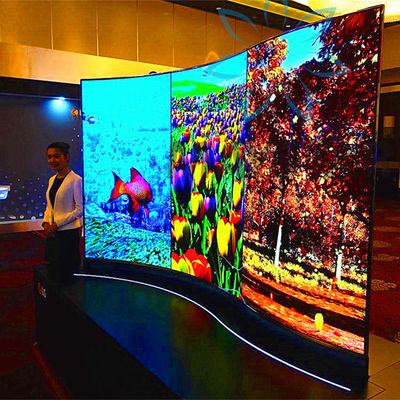 الصين حجم مختلف شاشات الإعلان الرقمي الطابق نوع الوقوف مع نظام أندرويد OLED المزود
